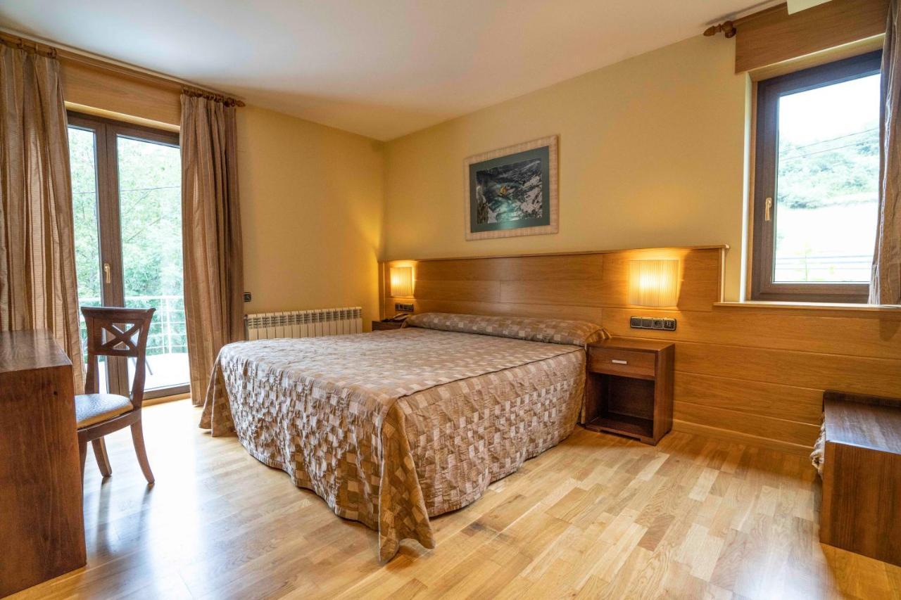 Hotel & Restaurante Pena Arrós 외부 사진
